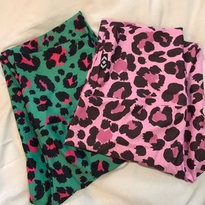 2 medium full length leggings